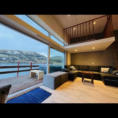 Rosie'S Neyst Villa Vestmanna ภายนอก รูปภาพ